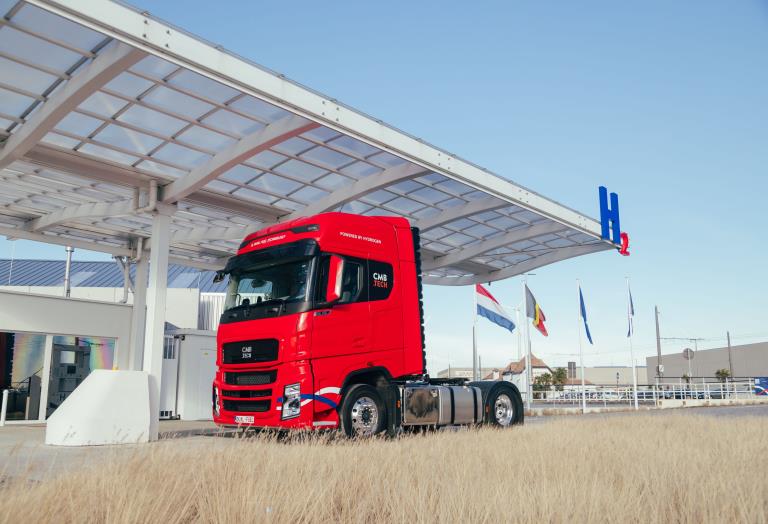 Ford Trucks ve CMB.TECH, çift yakıtlı hidrojen kamyonlarına dönüşüm için iş birliğini duyurdu